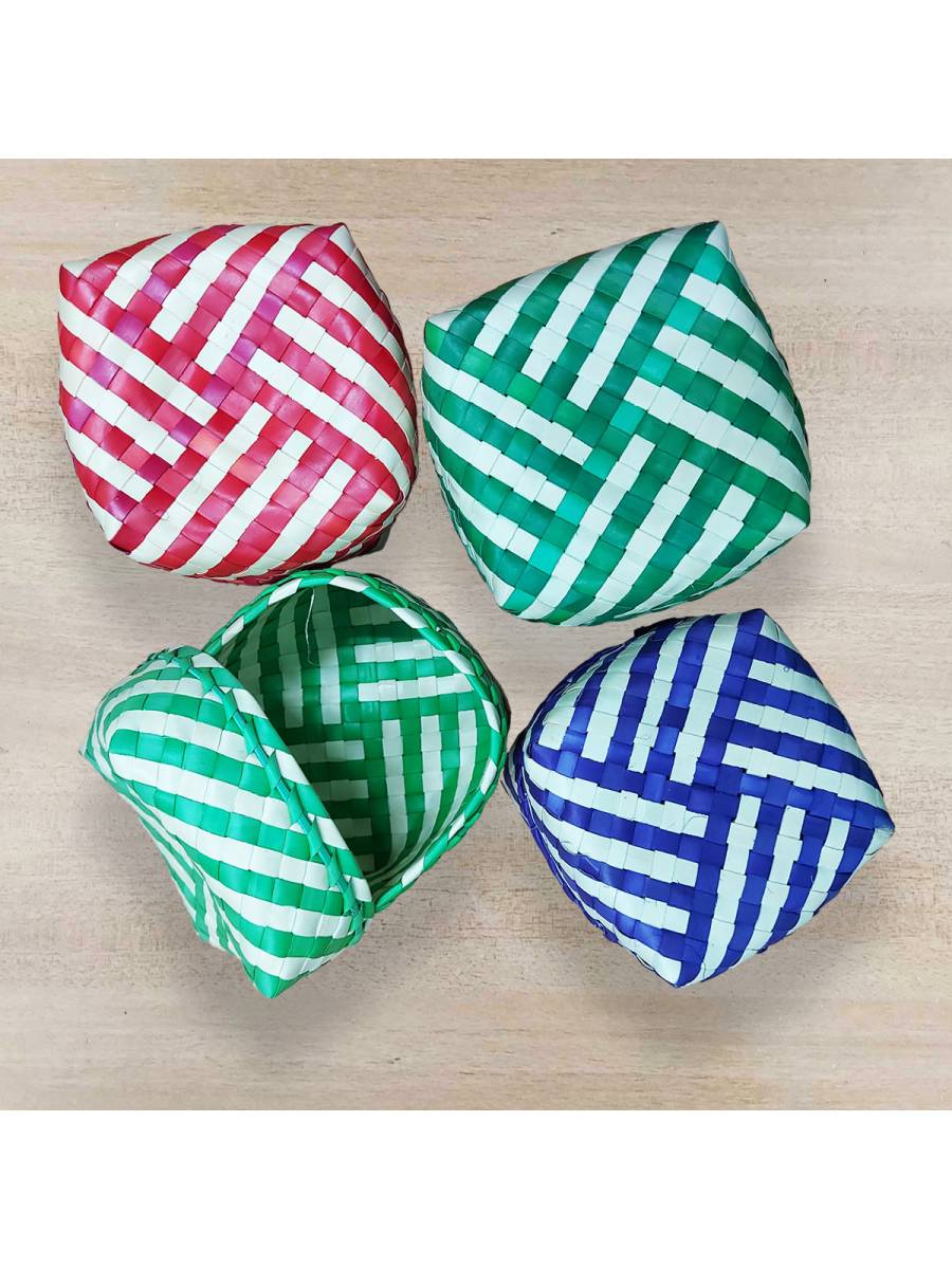 Festive Gift - Thamboolam - Box Set - Combo 5 - Assorted color
Festive Gift - Thamboolam - Box Set - Combo 5 - Assorted color