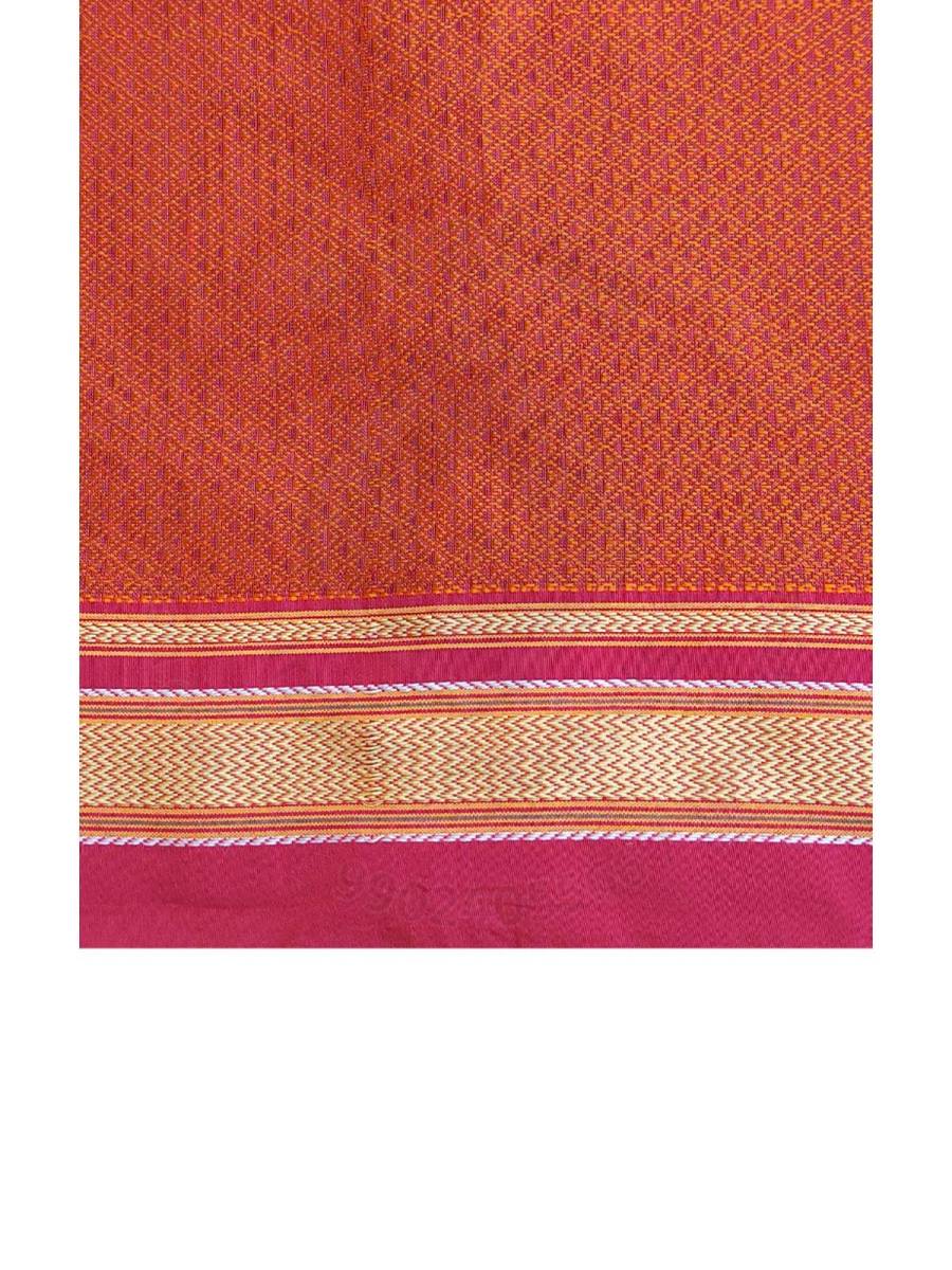Khana / Khunn Blouse Piece - Dark Orange with Golden blend
Khana / Khunn Blouse Piece - Dark Orange with Golden blend