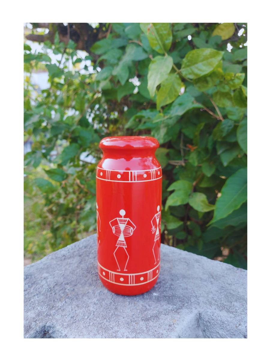 Wooden Vase - Warli Art - Red & Gold
Wooden Vase - Warli Art - Red & Gold