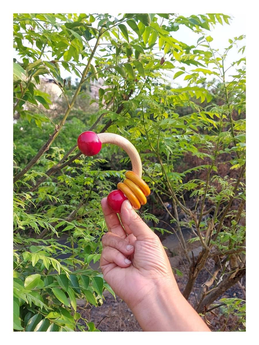Rattle - Curvy with Rings