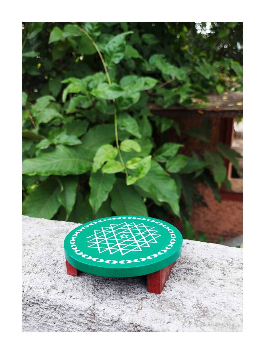 Festive - Wooden Rangoli Puja Peetam - Round - Assorted - Single - 4 inch