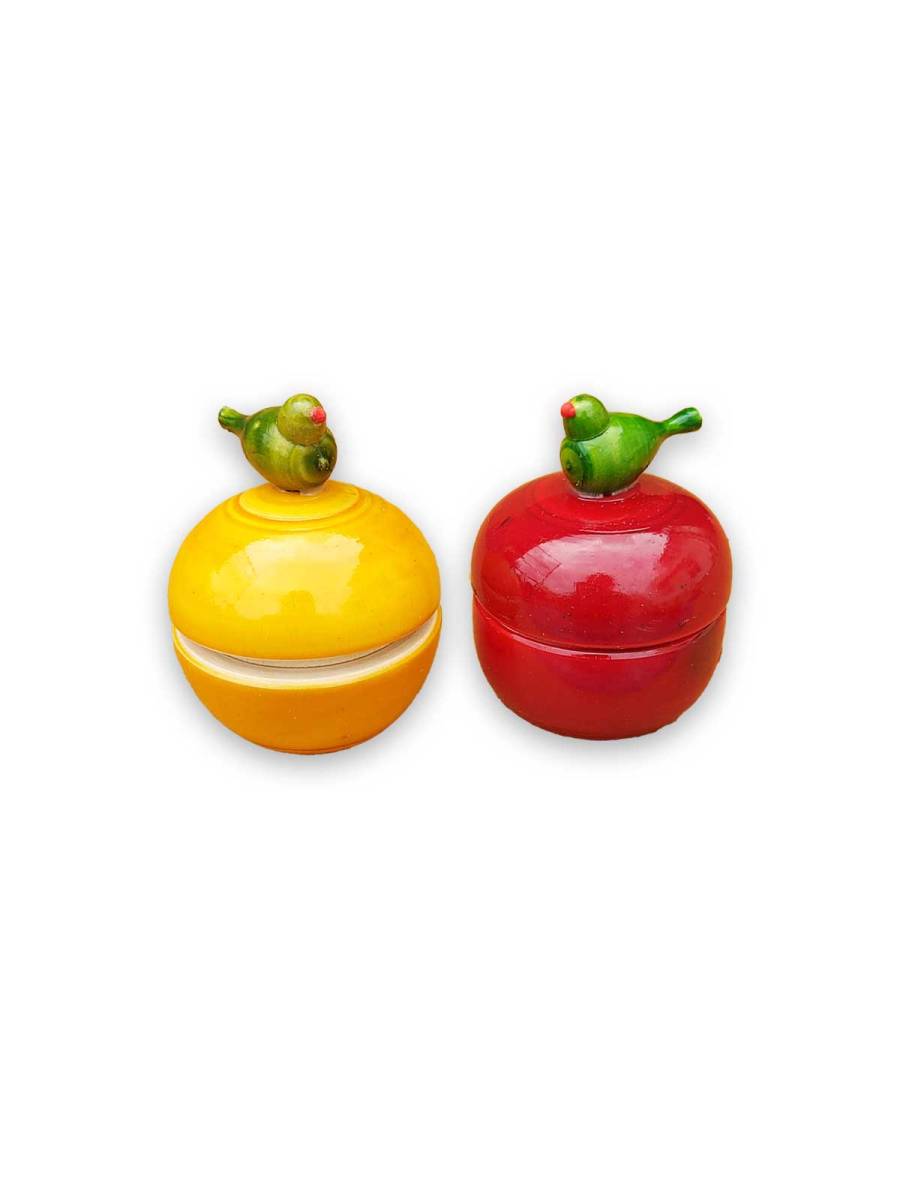 Festive - Parrot Kumkum & Haldi Box - 2 inch
Festive - Parrot Kumkum & Haldi Box - 2 inch