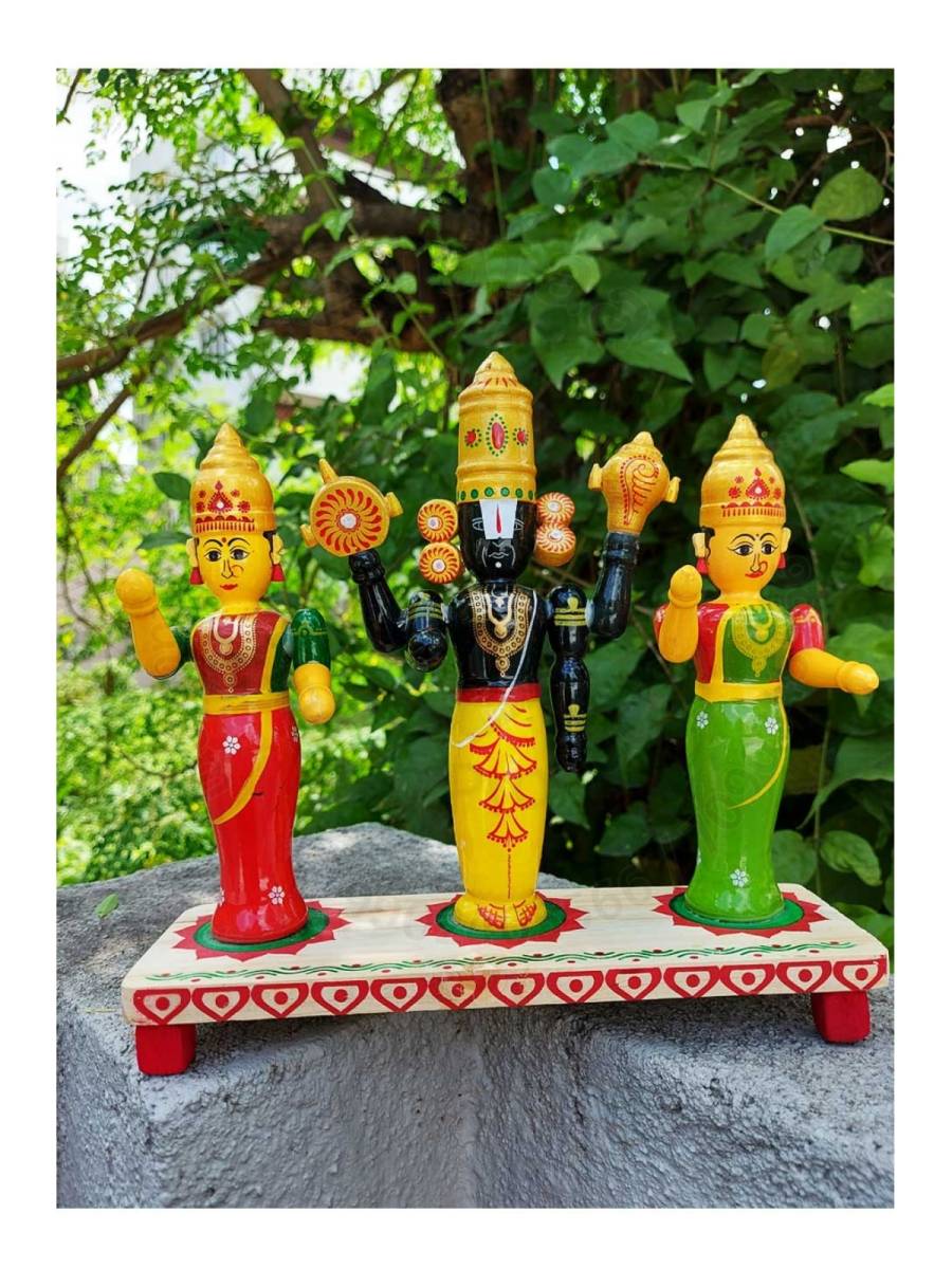 Wooden Balaji Pariwara - Etikoppaka Dolls
