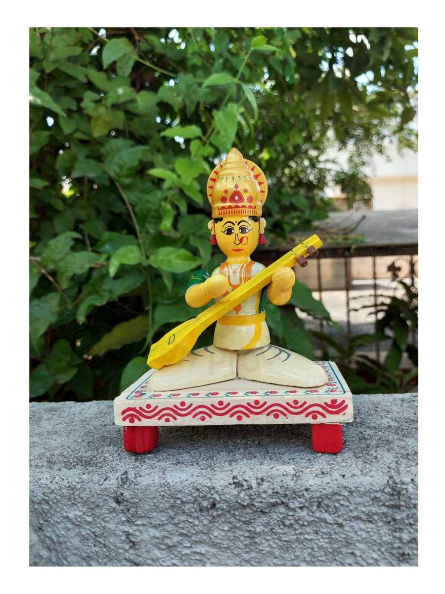 Wooden Saraswati Devi - Etikoppaka Dolls
