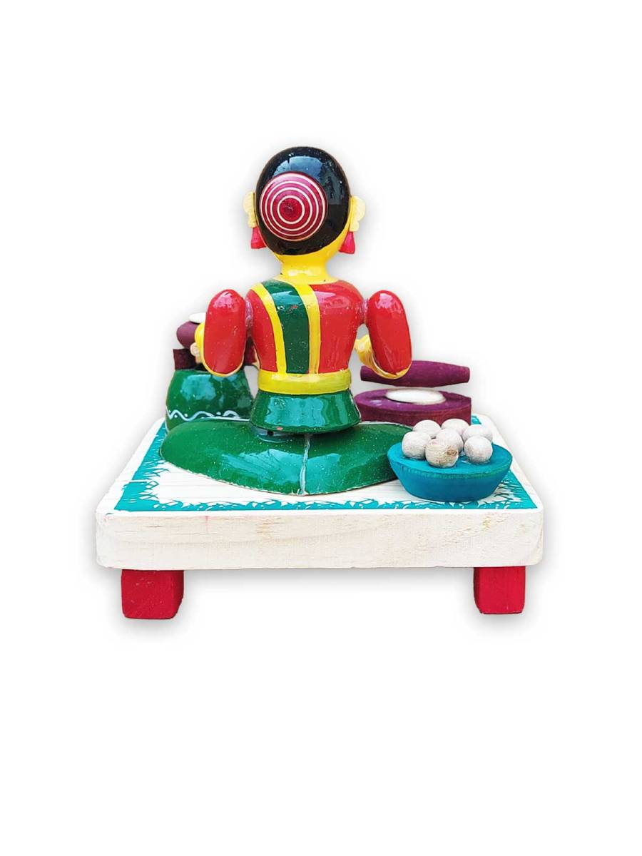 Wooden Village Lady Cooking Chapathi - Etikoppaka Dolls
Wooden Village Lady Cooking Chapathi - Etikoppaka Dolls