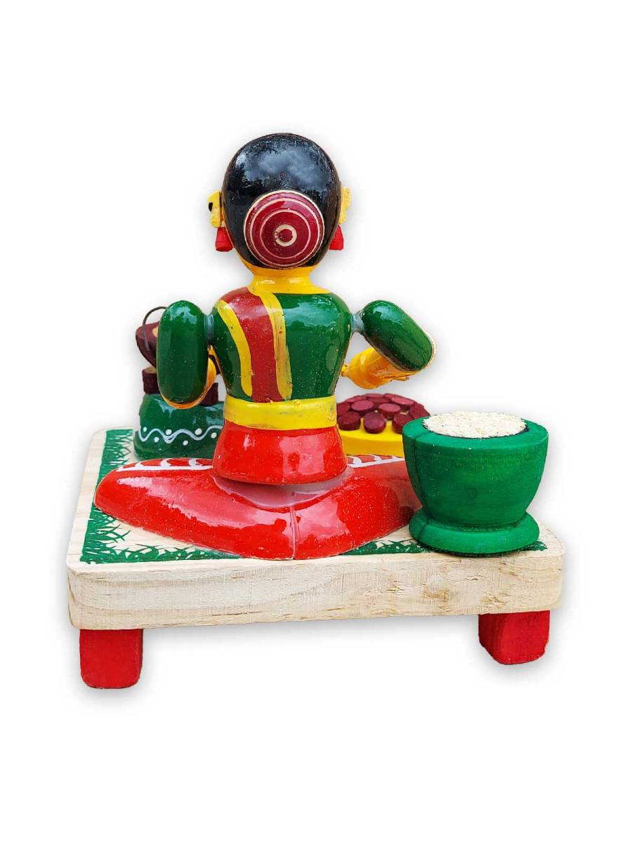 Wooden Village Lady Cooking Food - Etikoppaka Dolls
Wooden Village Lady Cooking Food - Etikoppaka Dolls