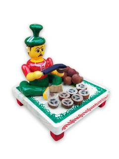 Wooden Village Man Selling Coconut - Etikoppaka Dolls
Wooden Village Man Selling Coconut - Etikoppaka Dolls