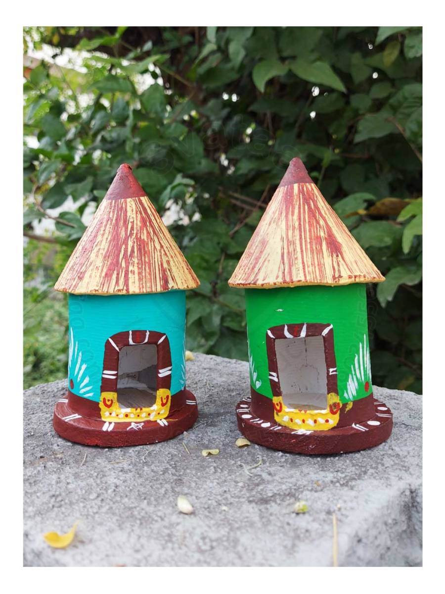 Wooden Village Hut - Pack of 1 - Assorted - Kondapalli Dolls
