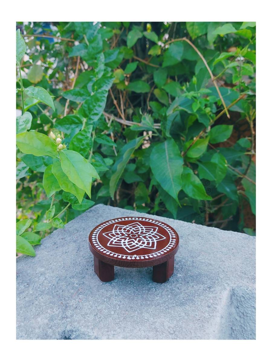 Festive - Peetam Chowki - 4x4 Inches - Set of 2 - Round - Coffee Color | Design - Hridaya Kamalam Festive - Peetam Chowki - 4x4 Inches - Set of 2 - Round - Coffee Color | Design - Hridaya Kamalam