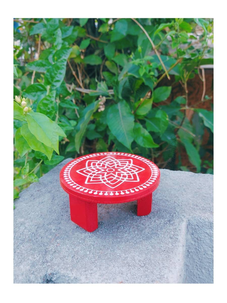 Festive - Peetam Chowki - 4x4 Inches - Set of 2 - Round - Red Color | Design - Hridaya Kamalam Festive - Peetam Chowki - 4x4 Inches - Set of 2 - Round - Red Color | Design - Hridaya Kamalam