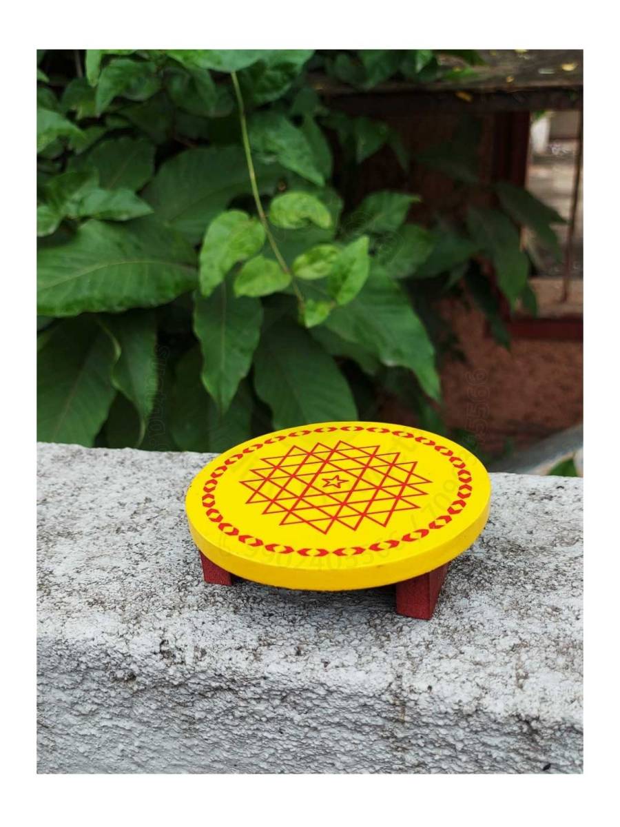 Festive - Peetam Chowki - 4x4 Inches - Single - Round - Assorted Color | Design - Aishwarya Chakram