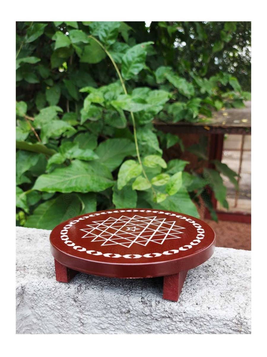 Festive - Wooden Rangoli Puja Peetam - Round - Assorted - Single - 6 inch Festive - Wooden Rangoli Puja Peetam - Round - Assorted - Single - 6 inch
