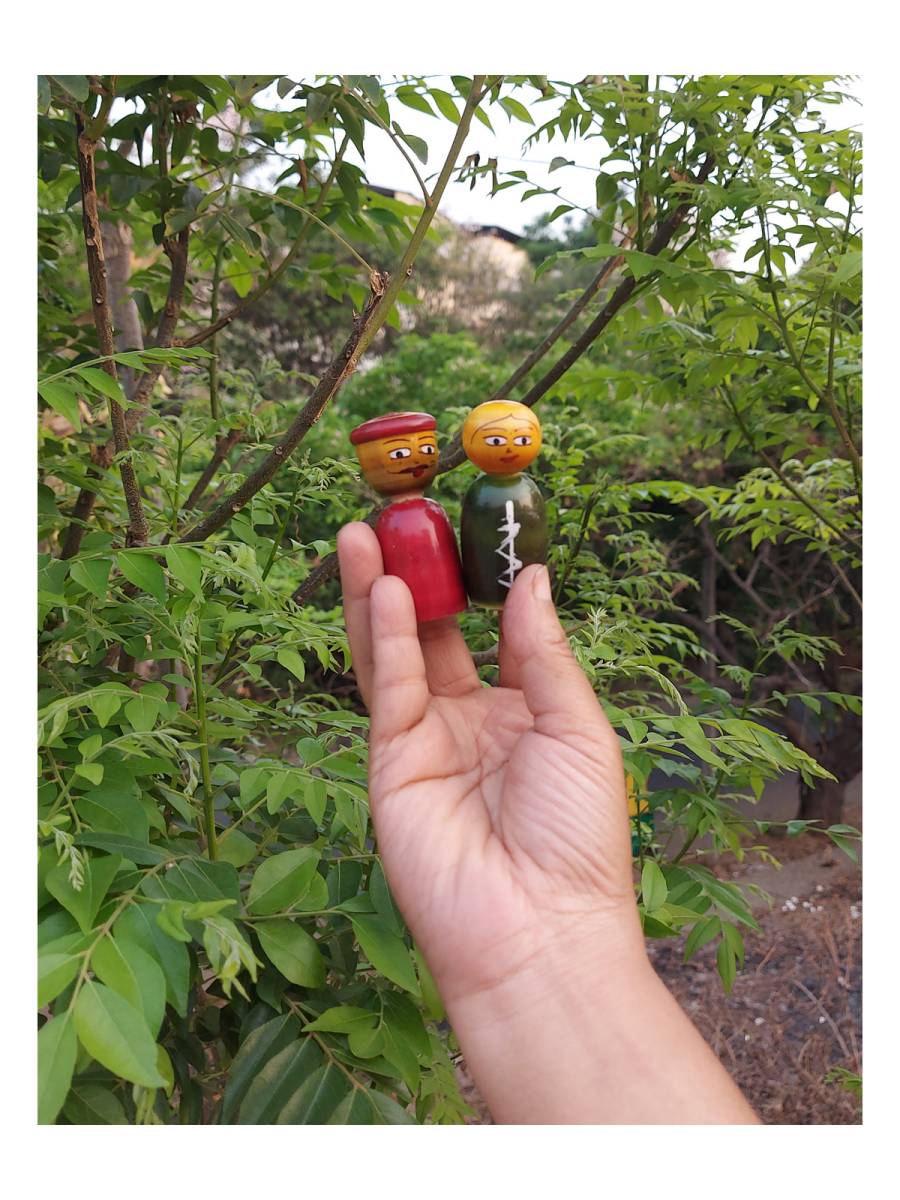 Toy - Miniature Doll pair