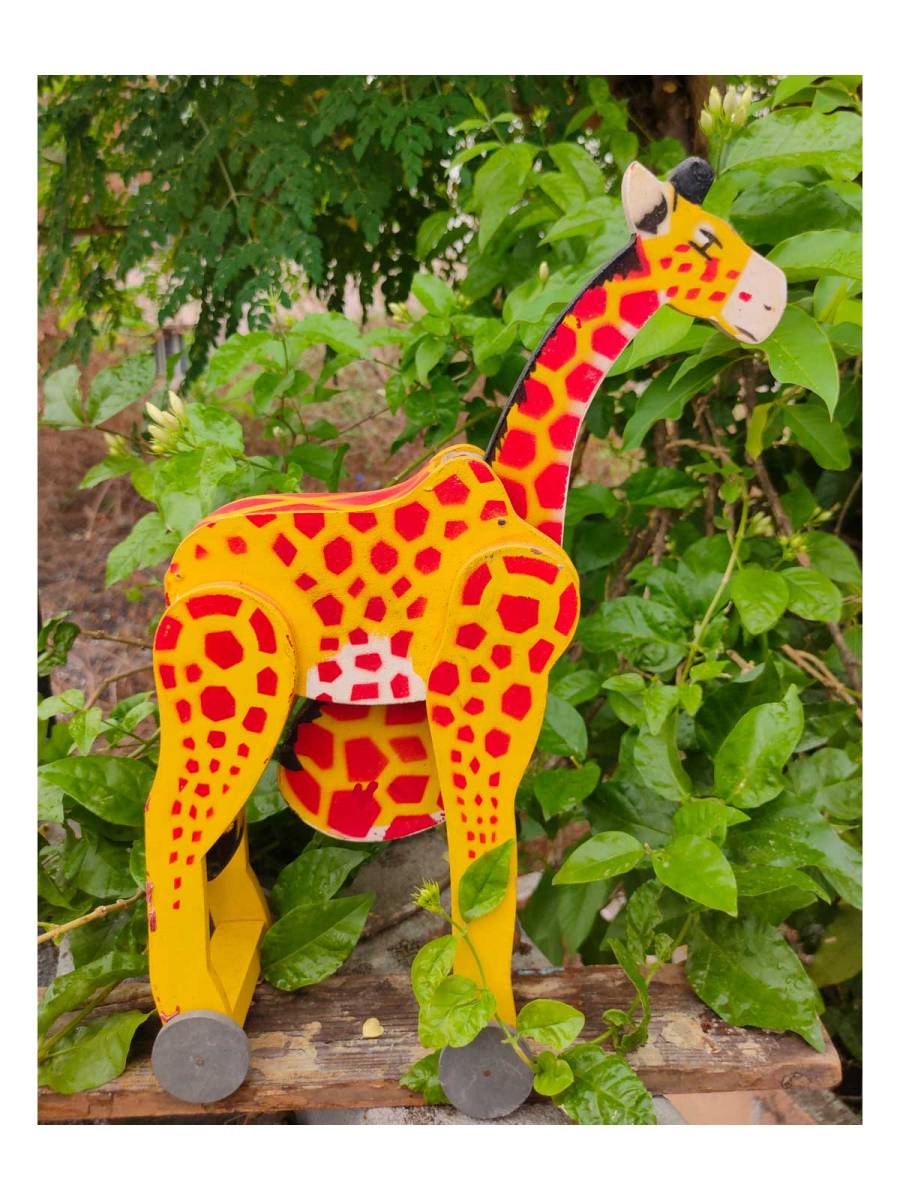 Toy - Wooden Moving Giraffe Toy - Wooden Moving Giraffe